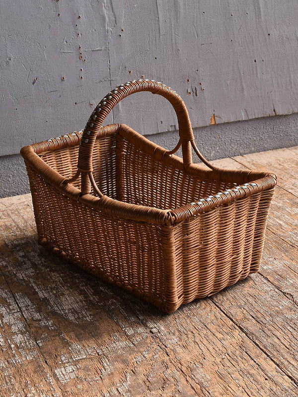 イギリス アンティーク バスケット　籐かご　ガーデニング 12484