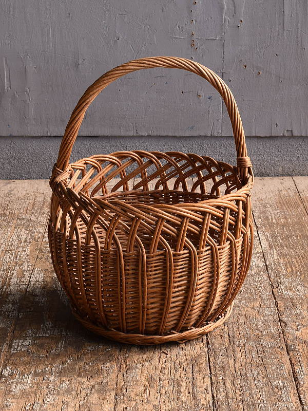 イギリス アンティーク バスケット　籐かご　ガーデニング 12491