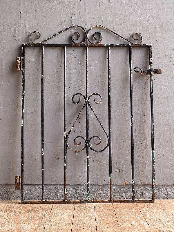 イギリスアンティーク アイアンフェンス ゲート柵 ガーデニング 12502