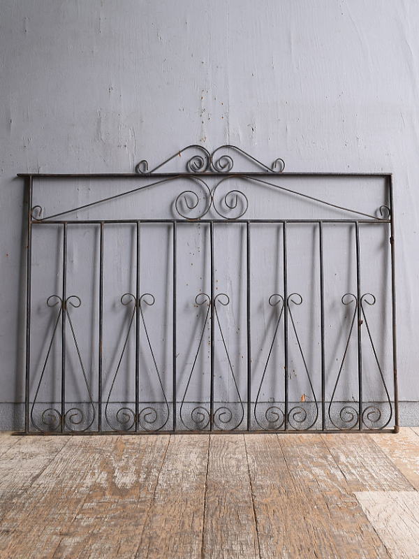 イギリスアンティーク アイアンフェンス ゲート柵 ガーデニング 12516