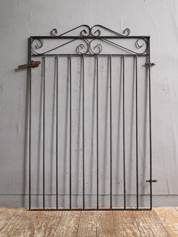 イギリスアンティーク アイアンフェンス ゲート柵 ガーデニング 12566