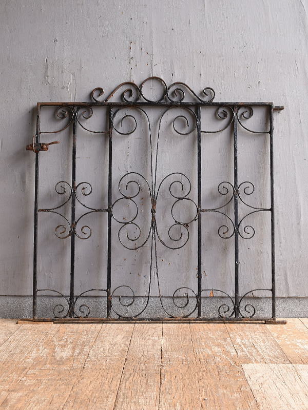 イギリスアンティーク アイアンフェンス ゲート柵 ガーデニング 12621