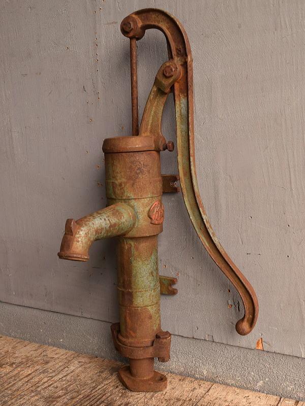 イギリス アンティーク ウォーターポンプ 井戸 ガーデニング 12864