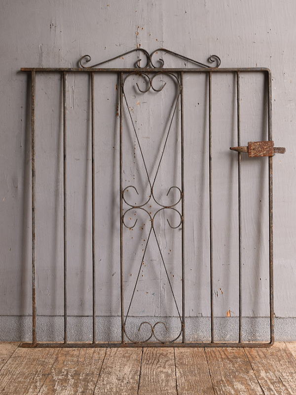 イギリスアンティーク アイアンフェンス ゲート柵 ガーデニング 12875
