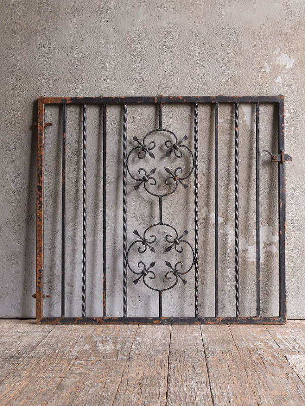 イギリスアンティーク アイアンフェンス ゲート柵 ガーデニング 13083