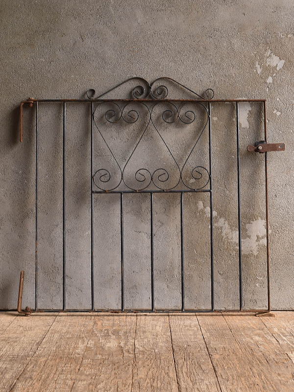 イギリスアンティーク アイアンフェンス ゲート柵 ガーデニング 13264