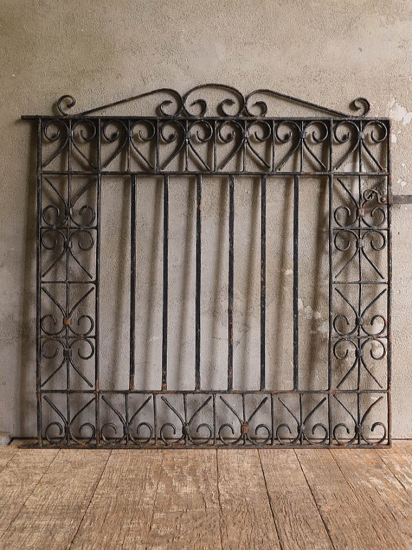 イギリスアンティーク アイアンフェンス ゲート柵 ガーデニング 13391