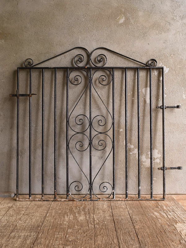 イギリスアンティーク アイアンフェンス ゲート柵 ガーデニング 13394