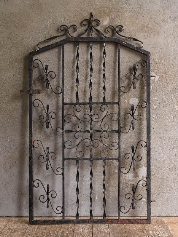 イギリスアンティーク アイアンフェンス ゲート柵 ガーデニング 13395