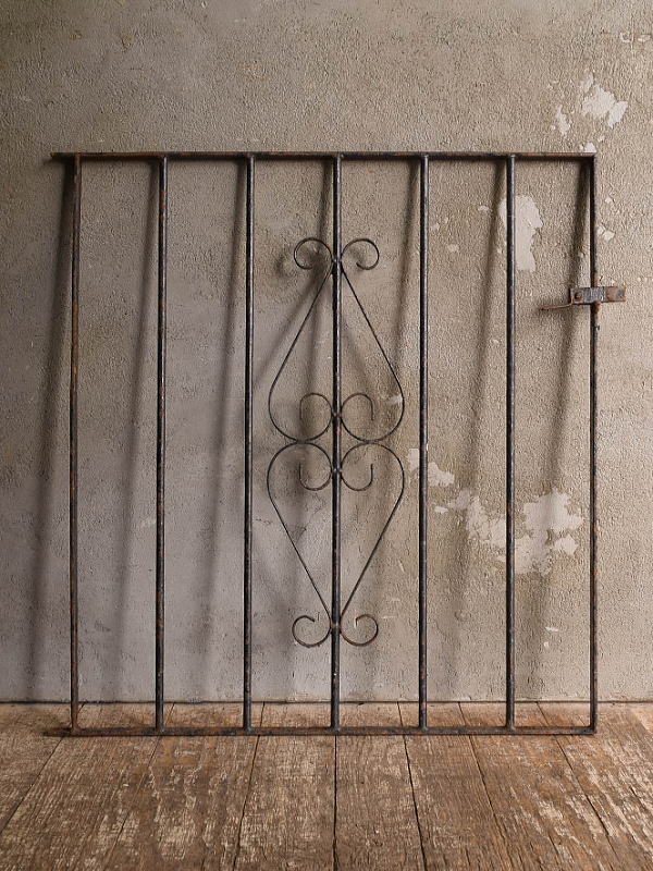 イギリスアンティーク アイアンフェンス ゲート柵 ガーデニング 13408