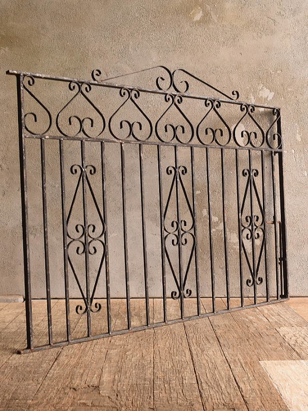 イギリスアンティーク アイアンフェンス ゲート柵 ガーデニング 13430