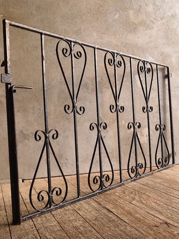 イギリスアンティーク アイアンフェンス ゲート柵 ガーデニング 13431