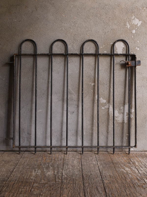 イギリスアンティーク アイアンフェンス ゲート柵 ガーデニング 13456