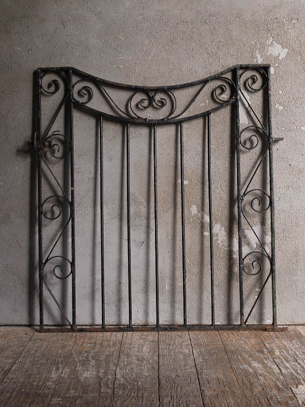 イギリスアンティーク アイアンフェンス ゲート柵 ガーデニング 13459