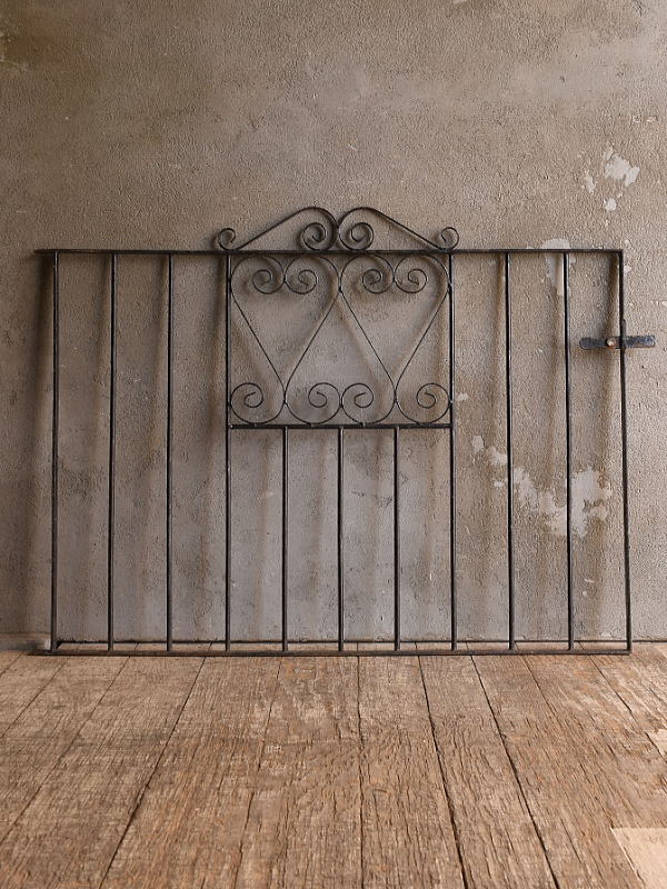 イギリスアンティーク アイアンフェンス ゲート柵 ガーデニング 13502