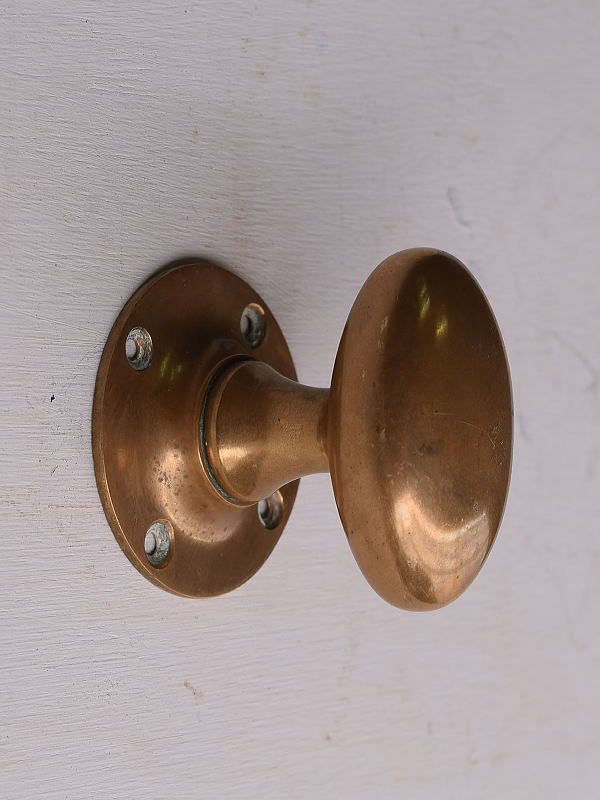 イギリス アンティーク 真鍮製 ドアノブ 建具金物 13518