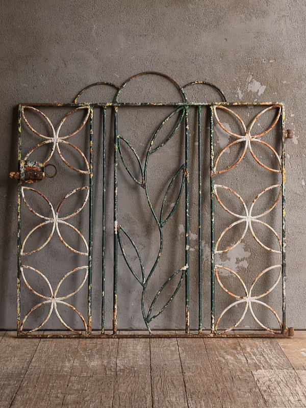 イギリスアンティーク アイアンフェンス ゲート柵 ガーデニング 13534