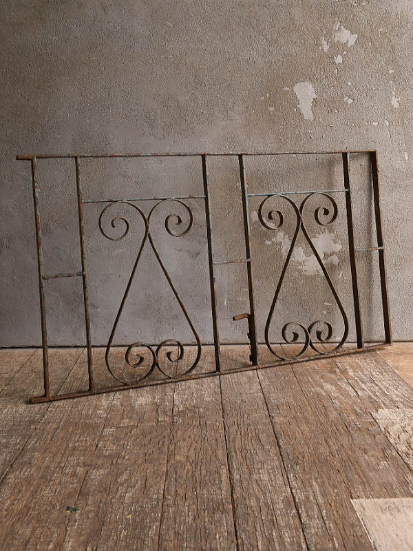 イギリスアンティーク アイアンフェンス ゲート柵 ガーデニング 13535