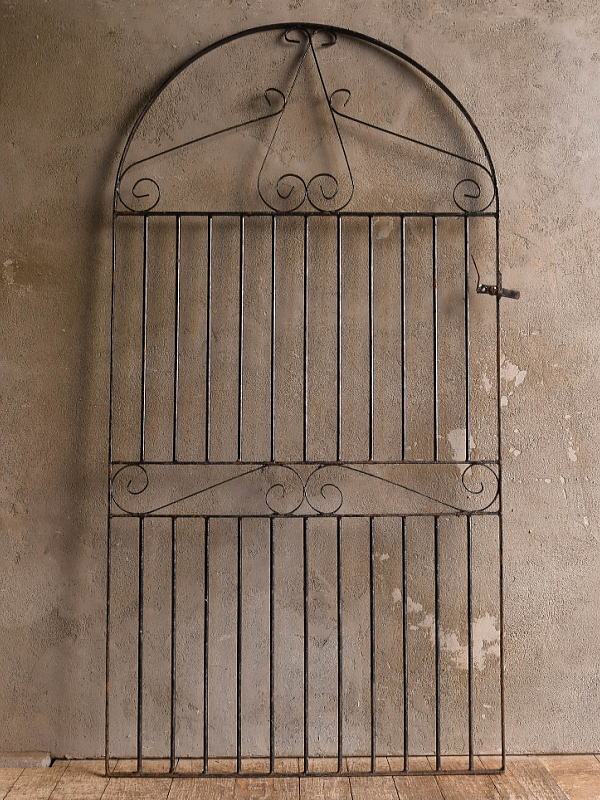 イギリスアンティーク アイアンフェンス ゲート柵 ガーデニング 13549