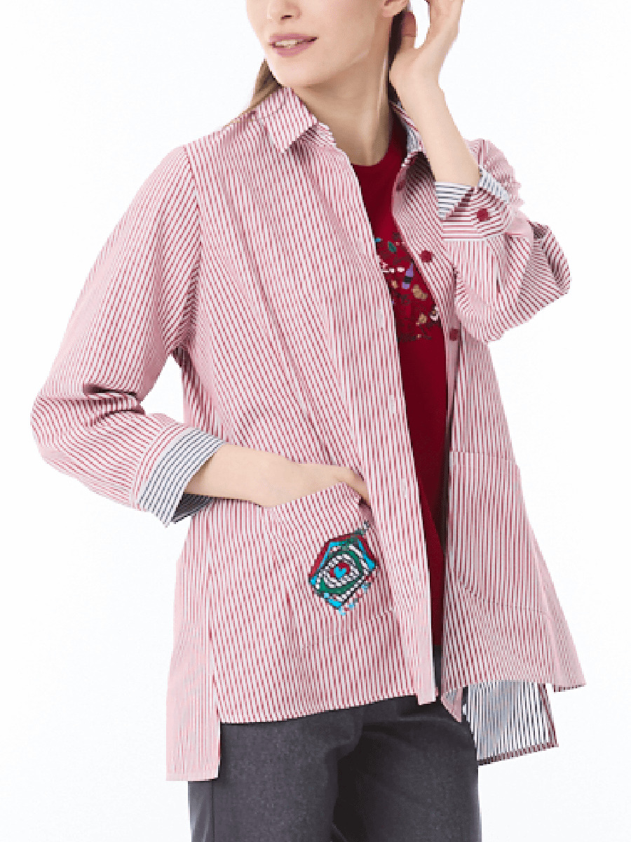 立体ストライプ　ポケットつきブラウス