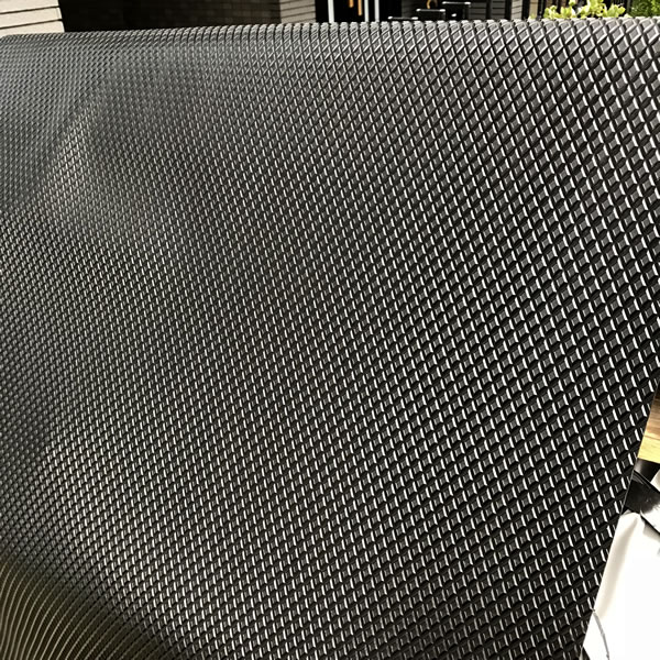 ビニールマット　ダイヤ　ブラック　使用例　画像
