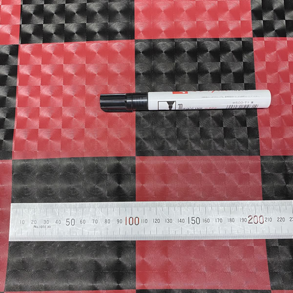 レンズ 市松模様 格子 チェック 赤 黒 ビニールマット