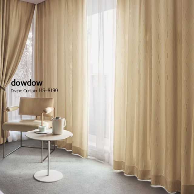 【イタリアンモダン】光沢ラインウェーブ柄のドレープカーテン【HS-8190】ベージュ