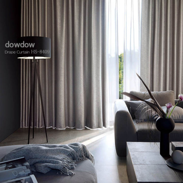 【イタリアンモダン】ランダム・ストライプの抽象柄の遮光カーテン【HS-8409】グレージュ