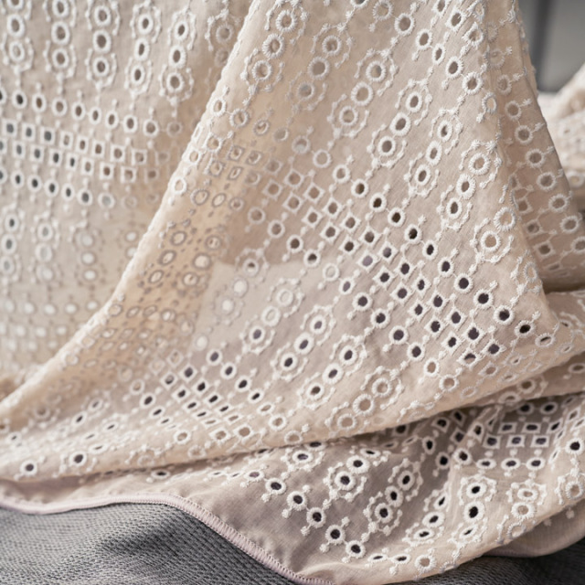 【イタリアンモダン】アンティーク・デザインの刺繍のレースカーテン【RZ-5044】ライトブラウン