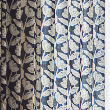 ミッドセンチュリー】ビンテージプリントの花柄のドレープカーテン