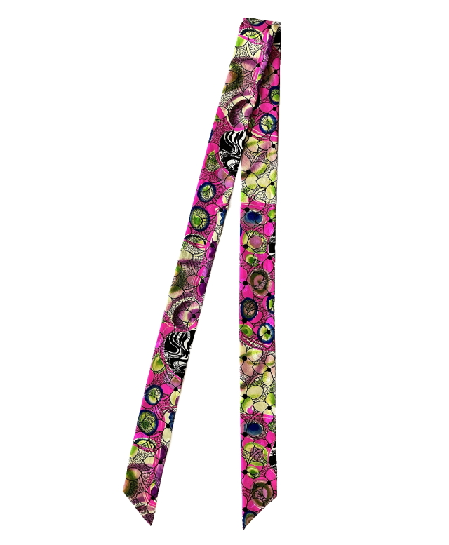 個性的な ボウタイ スカーフ リボンタイ 幾何学柄 イタリア製 シルク