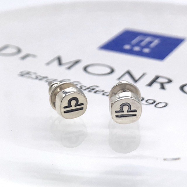 てんびん座 ペンダントトップ 18金 イエローゴールド 天秤座 てんびん座