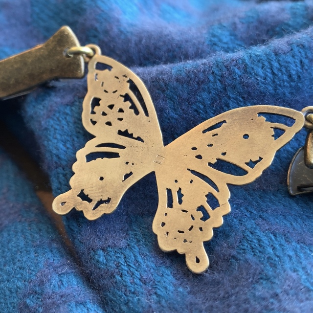 ストールクリップ、clp01、真鍮製、蝶のデザイン