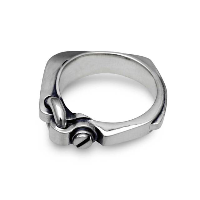 メンズリング、FC301