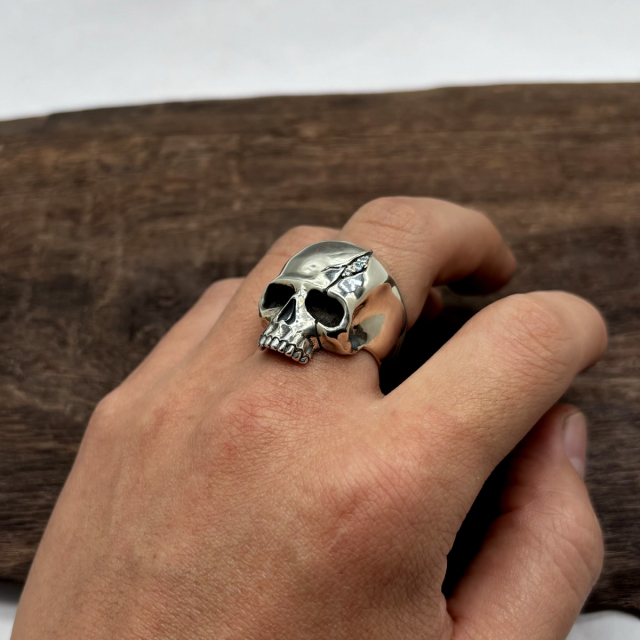 送料無料】Dr MONROE(ドクターモンロー) スカルリング FC-205-SV