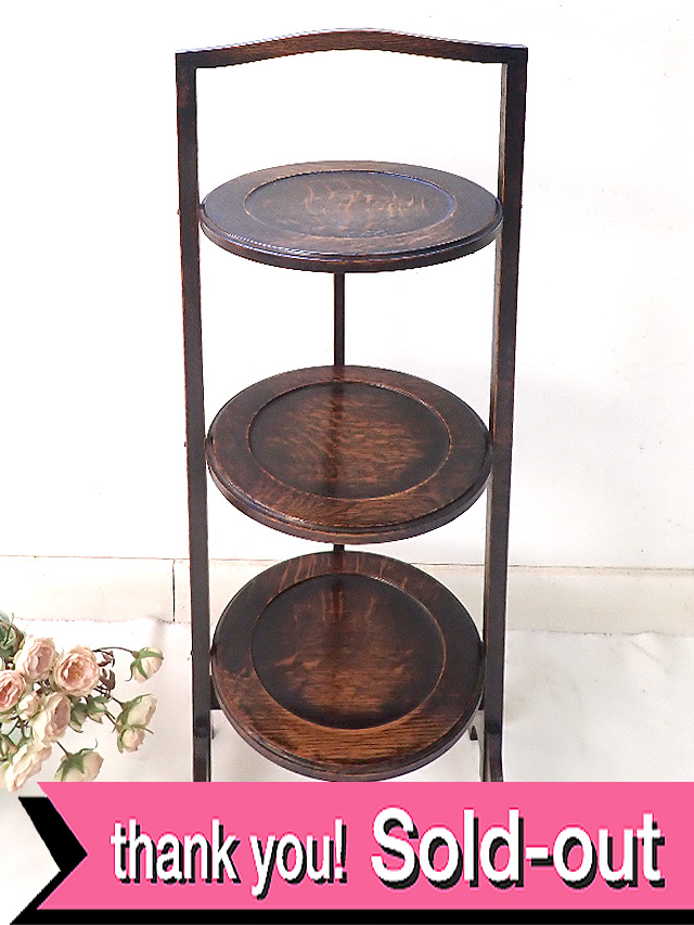 １９２０年代：レア♪無垢のオールドオーク♪英国アンティークのカントリーな折りたたみ式の３段トレイ