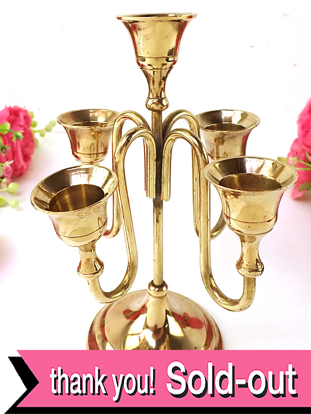 １９３０年代：美しいヴィクトリアンデザイン♪真鍮細工が美しいとても珍しい５つの口のキャンドルスタンド