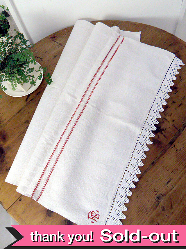 ＜英国ハンドメイド＞手刺しゅうがあたたかい♪とてもぶ厚いアンティークリネン