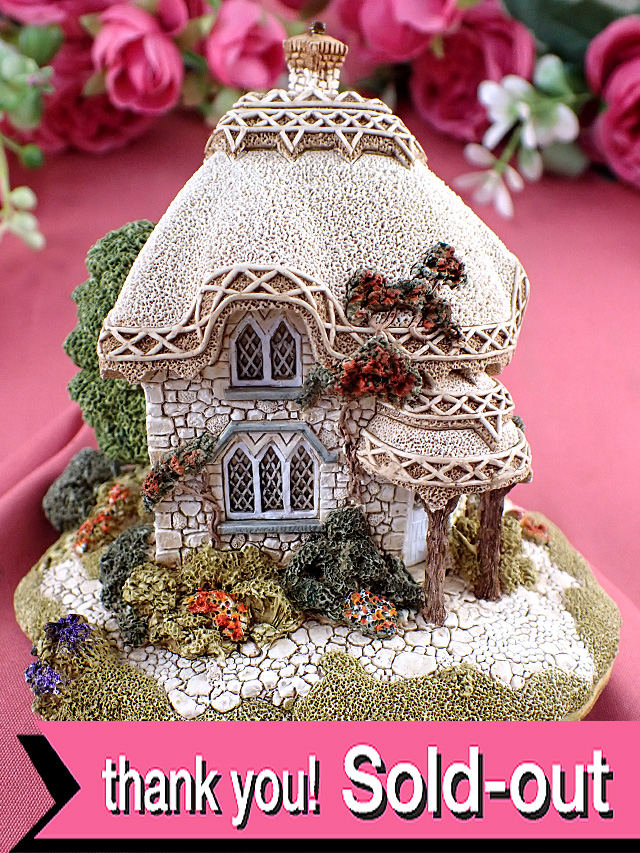 ＜Lilliput Lane＞「Titmouse Cottage」♪シジュウカラの名前がついた野鳥が集まる可愛いオールドコテージのフィギュア