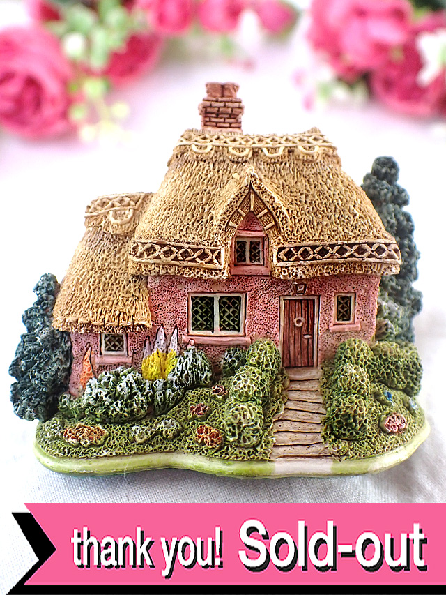＜Lilliput Lane＞「GOLDEN YEARS」♪退職後の穏やかな黄金期（Golden Years）の幸福な田園生活をテーマにしたオールドカントリーコテージのフィギュア