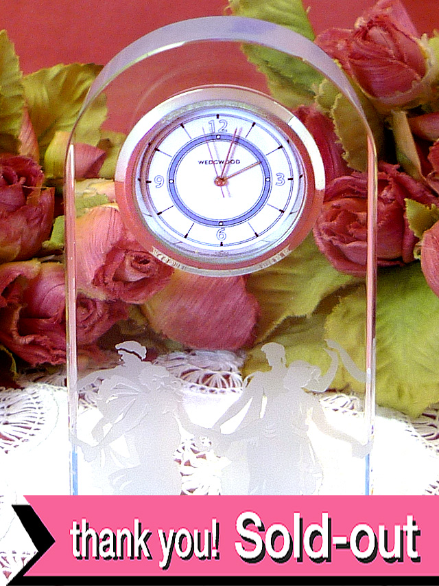 ＜ウェッジウッド＞６人の女神様♪氷細工のような美しいクリスタルガラスのアートフルな光の置時計「お箱入り」