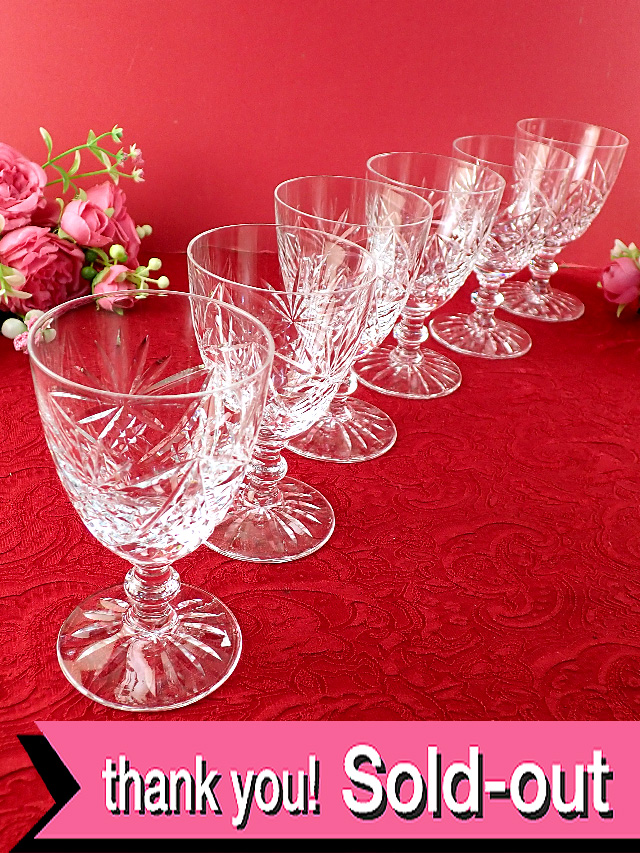 ＜英国ビンテージ＞立体的なガラス細工♪美しいステイが素敵なクリスタルガラスの光のワイングラス「６個セットお箱入り」