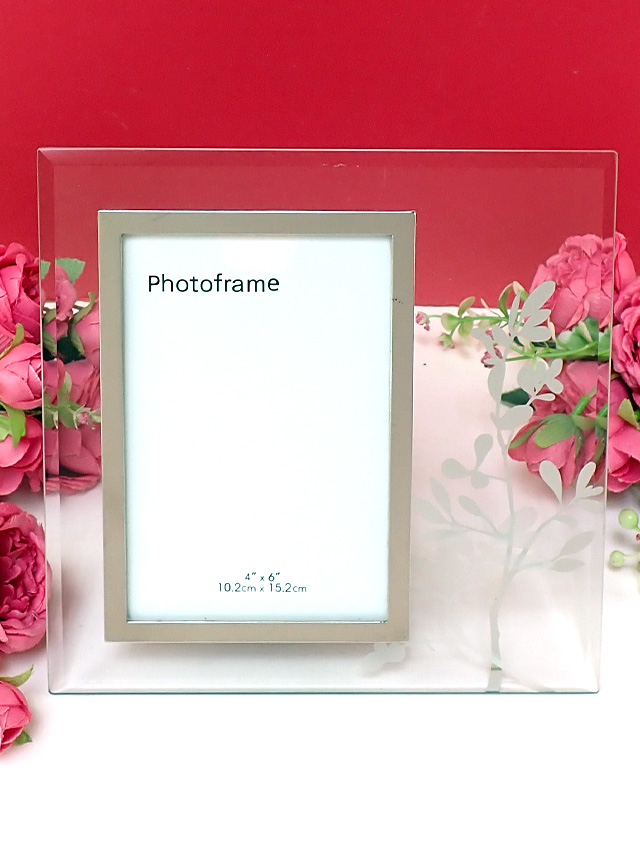 ★★＜英国ミッドセンチュリー＞立体的なガラス細工が優雅♪銀色の森の木の枝がアートフルなクリスタルガラスのフォトフレーム