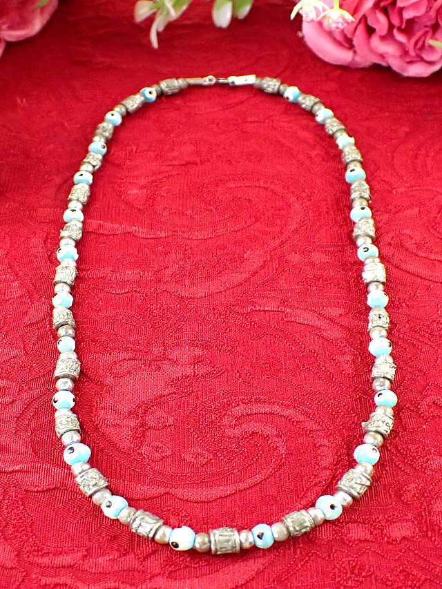 ＜英国ミッドセンチュリー＞チェーン全体がいぶし銀と水色♪とても珍しいデザインの個性的なネックレス