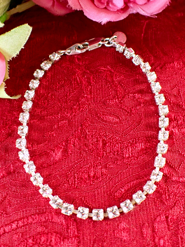 ＜MARKS & SPENCER＞キュービックジルコニアがびっしりと輝く上品なマークス＆スペンサーのブレスレッド