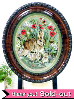 １９２０年代：ハンドメイド刺しゅう♪英国のお花たちとウサギさんのマホガニーの楕円形のファイヤースクリーン