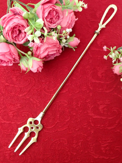 １９１０年代：エドワーディアン時代♪無垢の真鍮細工が素敵なオーナメントフォーク