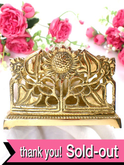 １９１０年代：エドワーディアン時代♪優雅なひまわりのお花の真鍮細工が美しい貴重なレターラック