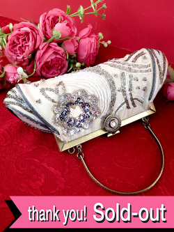 ＜英国LONDONビンテージ＞輝くビーズとスパンコール♪英国のすばらしい３ＷＡＹのパーティバッグ「取り外しチェーンストラップ付」