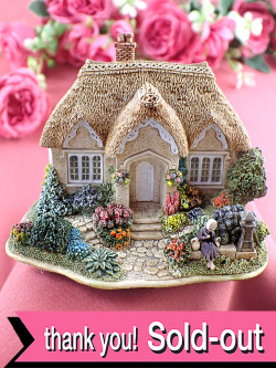 ＜Lilliput Lane＞「CATKIN COTTAGE」♪春の訪れを感じさせる愛らしい茅葺きのオールドカントリーコテージのフィギュア
